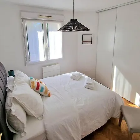 Apartment Beautiful T3, 10 Min Paris, Free Parking Le Plessis-Robinson